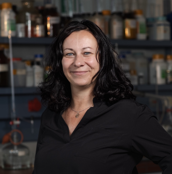 Dr. Nadine Slomma